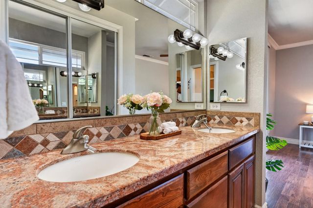 5345 Jade Creek Way, Elk Grove, CA 95758