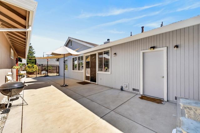 5345 Jade Creek Way, Elk Grove, CA 95758