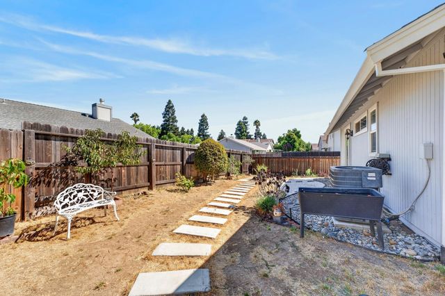 5345 Jade Creek Way, Elk Grove, CA 95758
