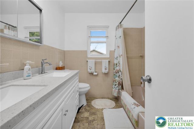 1118 North 28th Street, South Whitehall Twp, PA 18104