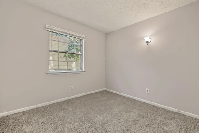 2011 Broken Arrow Dr., North Little Rock, AR 72118