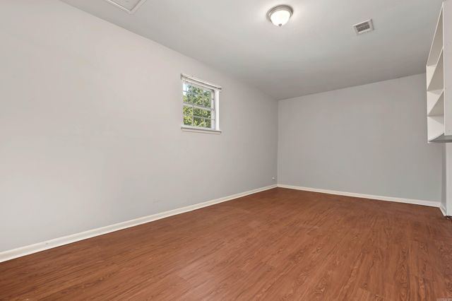 2011 Broken Arrow Dr., North Little Rock, AR 72118