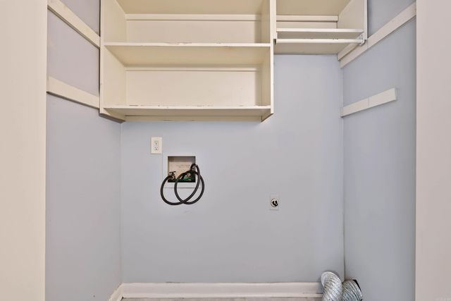 2011 Broken Arrow Dr., North Little Rock, AR 72118