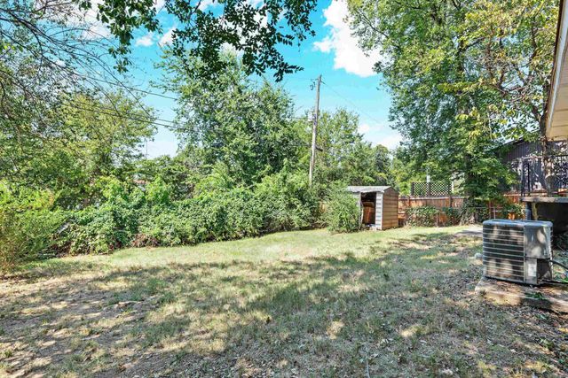 2011 Broken Arrow Dr., North Little Rock, AR 72118