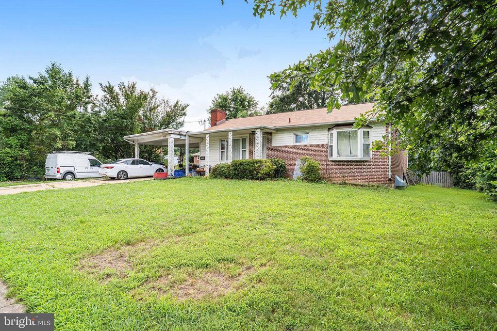 3702 PAUL ST, Alexandria, VA 22311