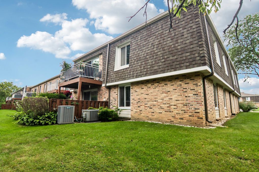 4616 Kings Walk Drive 1C, Rolling Meadows, IL 60008 — photo 4