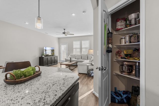 133 Harvest Pt Way, Mt Washington, KY 40047