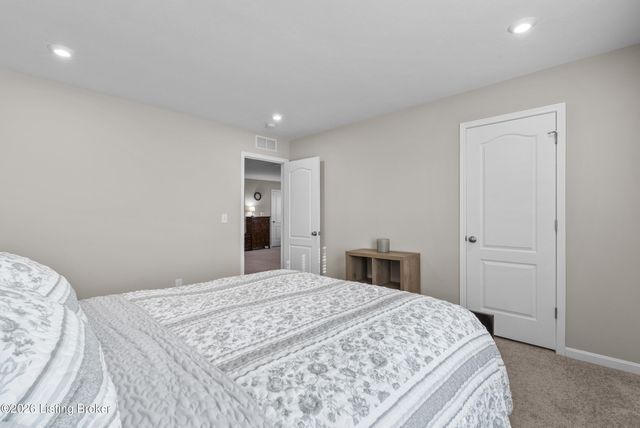 133 Harvest Pt Way, Mt Washington, KY 40047