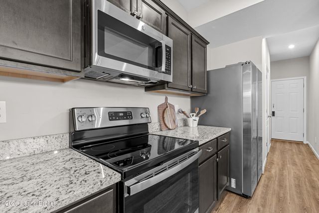 133 Harvest Pt Way, Mt Washington, KY 40047