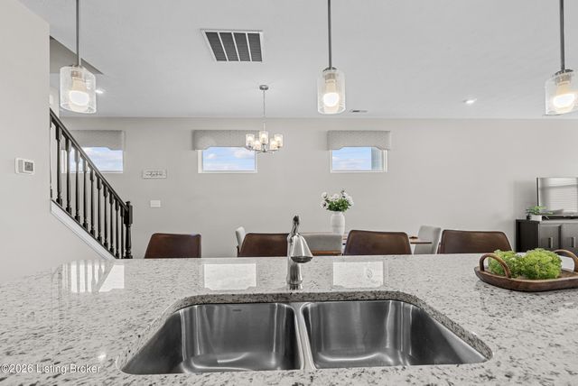 133 Harvest Pt Way, Mt Washington, KY 40047