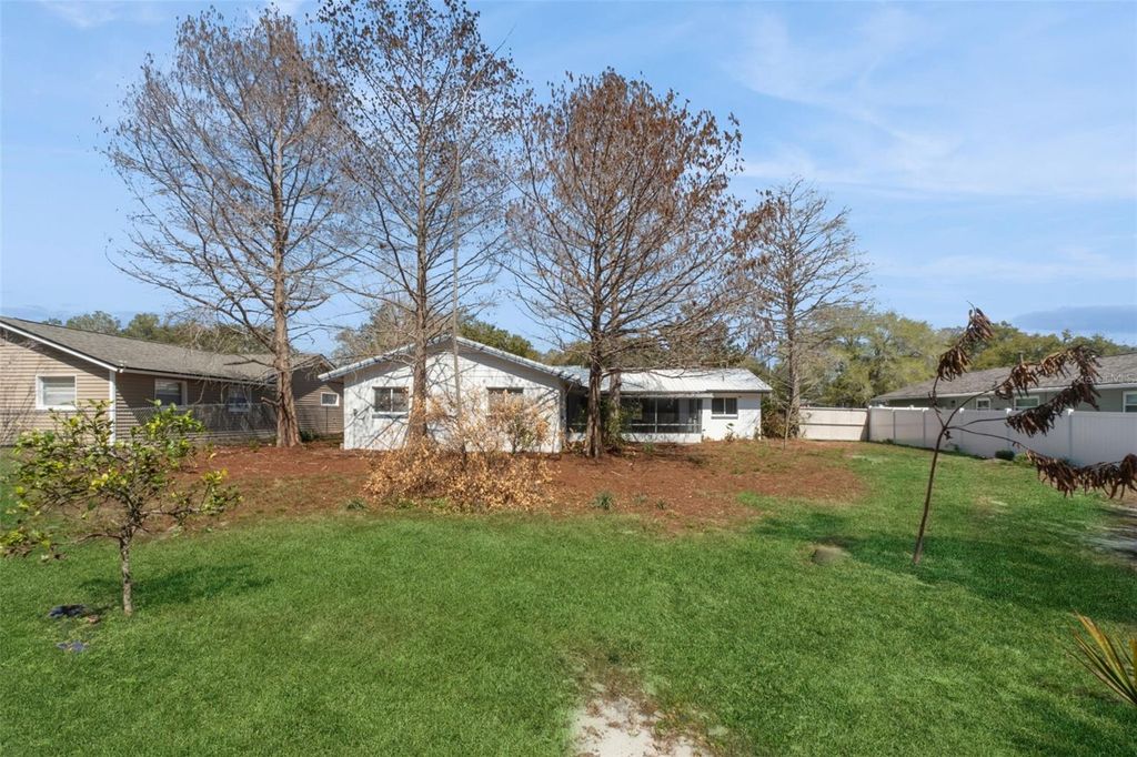 Image 25 of property listing at 2632 TALBOT ROAD, Fern Park, FL 32730