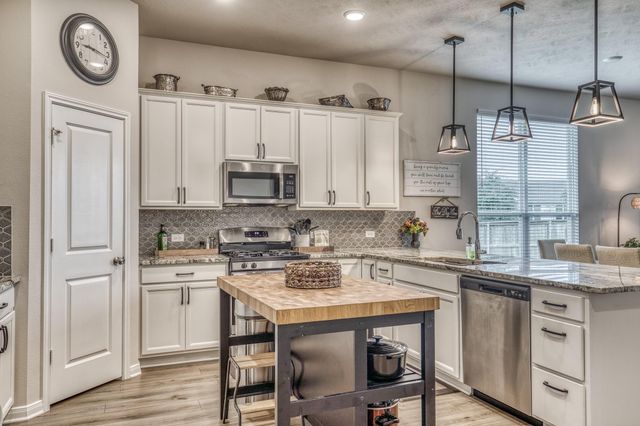 1016 Old Vine Rd Road, Brenham, TX 77833