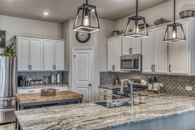 1016 Old Vine Rd Road, Brenham, TX 77833