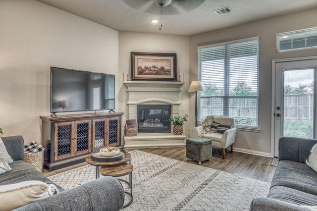1016 Old Vine Rd Road, Brenham, TX 77833