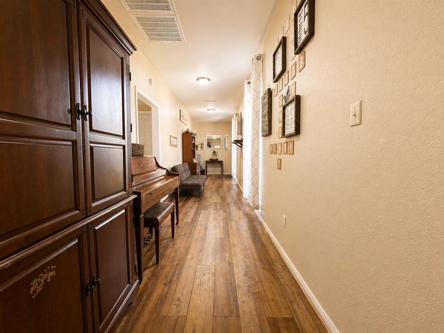 322 N Resident, Wharton, TX 77488