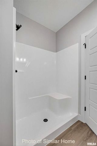 412 N 2ND Avenue, Eldridge, IA 52748