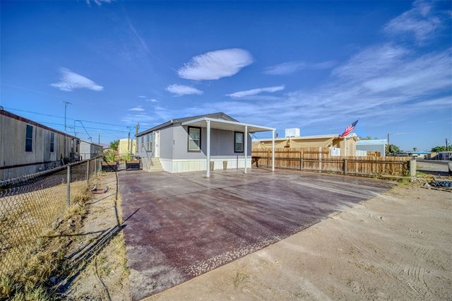 437 Coral Reef Drive, Bullhead City, AZ 86442