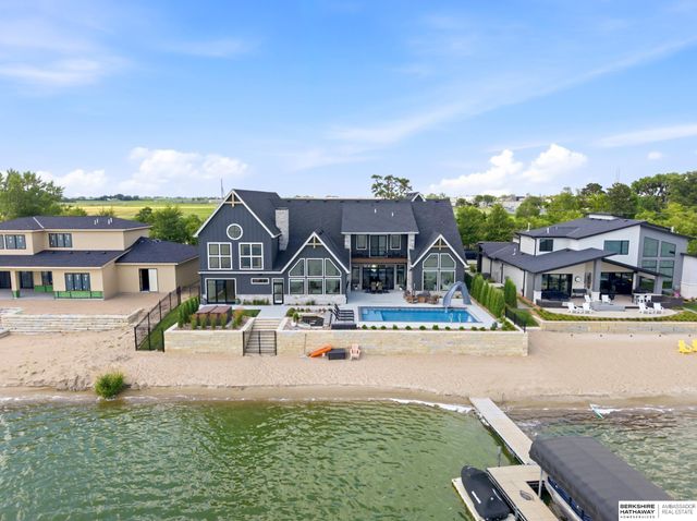 29003 Mary Street, Valley, NE 68064