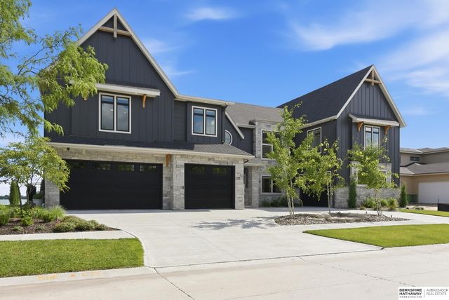 29003 Mary Street, Valley, NE 68064