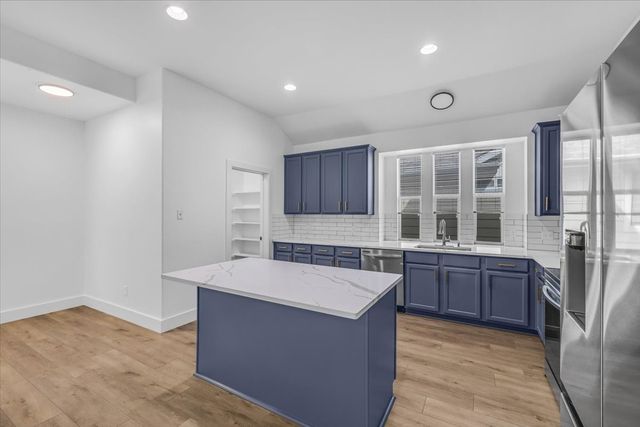 1729 Spanish Moss Way, Savannah, TX 76227