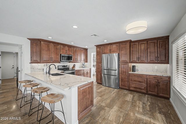 1810 E TREMAINE Avenue, Gilbert, AZ 85234