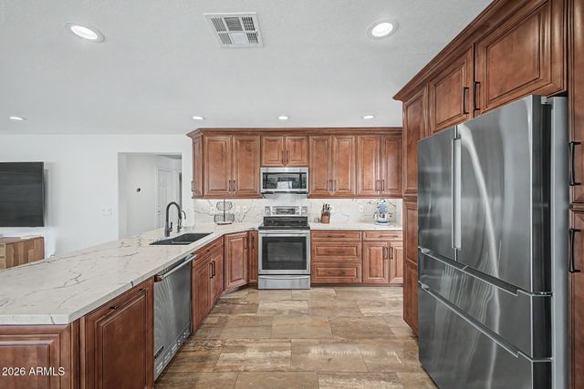 1810 E TREMAINE Avenue, Gilbert, AZ 85234