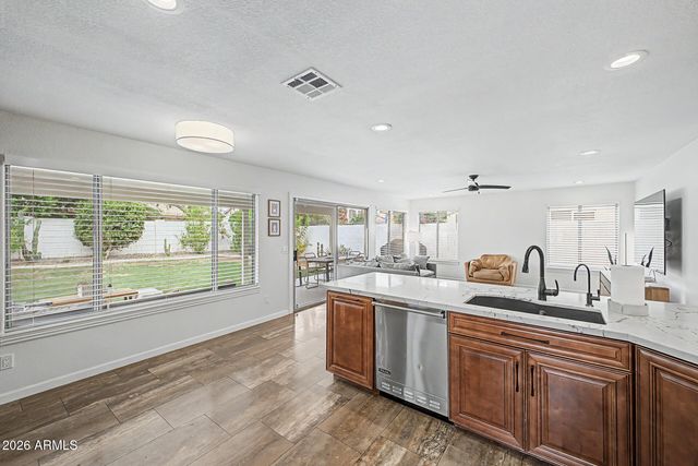 1810 E TREMAINE Avenue, Gilbert, AZ 85234