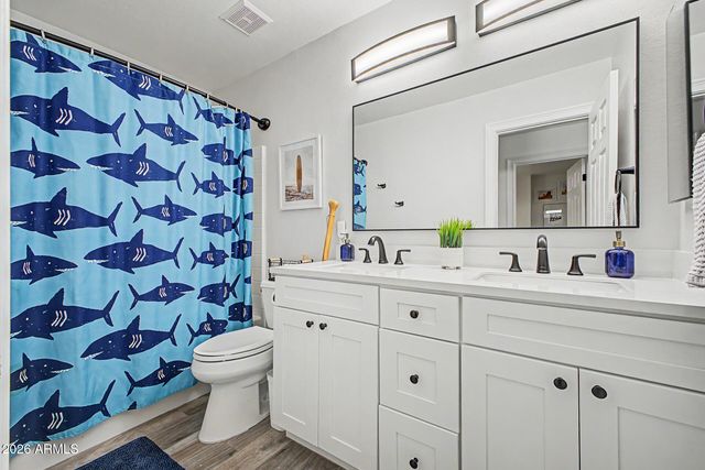 1810 E TREMAINE Avenue, Gilbert, AZ 85234