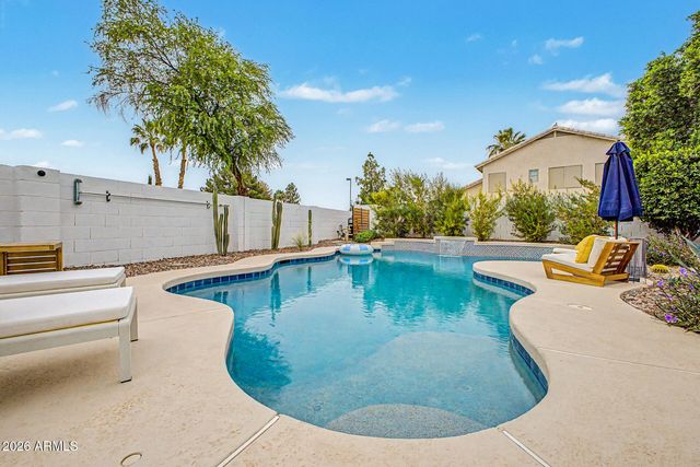 1810 E TREMAINE Avenue, Gilbert, AZ 85234