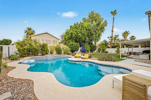 1810 E TREMAINE Avenue, Gilbert, AZ 85234