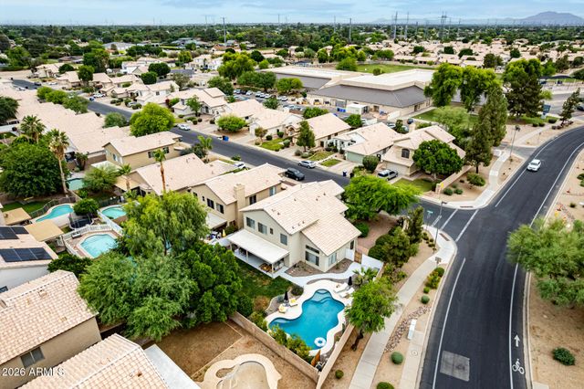 1810 E TREMAINE Avenue, Gilbert, AZ 85234