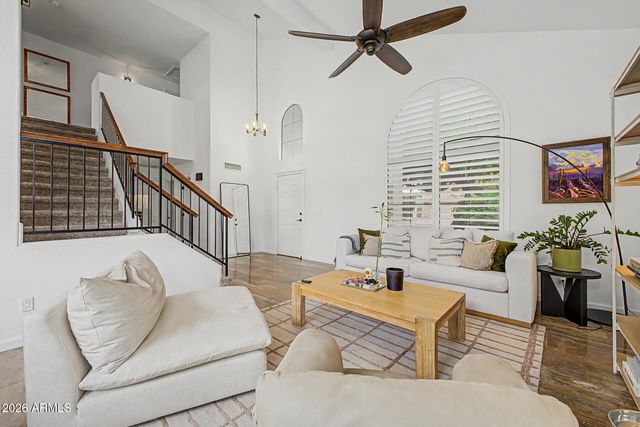 1810 E TREMAINE Avenue, Gilbert, AZ 85234