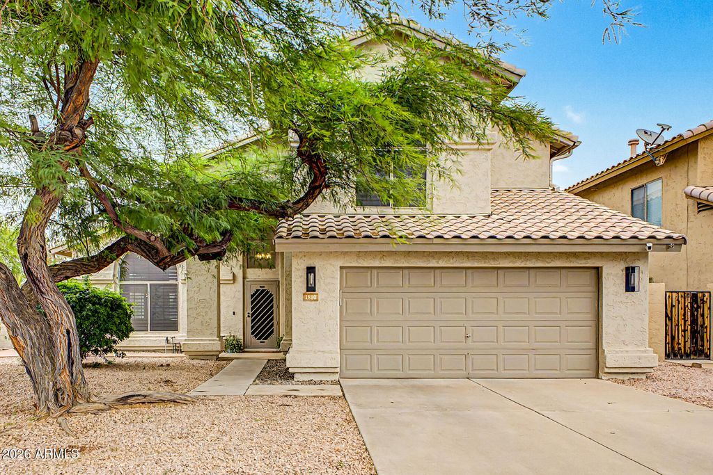 1810 E TREMAINE Avenue, Gilbert, AZ 85234