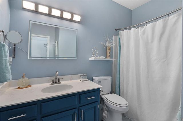 8705 N Carson Avenue, Kansas City, MO 64153