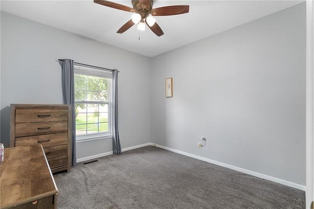 8705 N Carson Avenue, Kansas City, MO 64153
