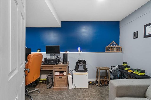 8705 N Carson Avenue, Kansas City, MO 64153