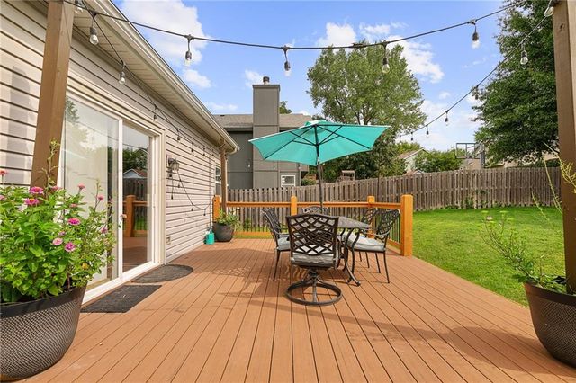 8705 N Carson Avenue, Kansas City, MO 64153