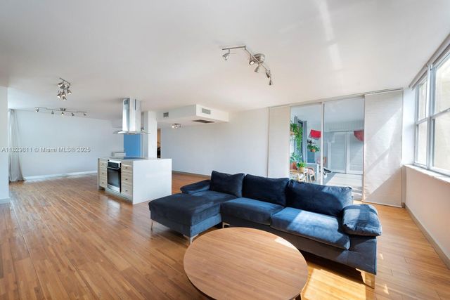 20200 W Country Club Dr PH24, Aventura, FL 33180