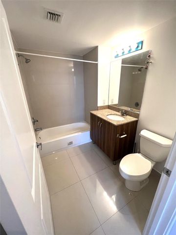 601 NE 23 Street 904, Miami, FL 33137