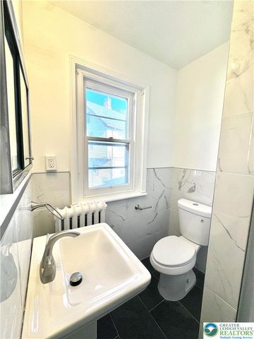 1830 West Broad Street, Bethlehem City, PA 18018