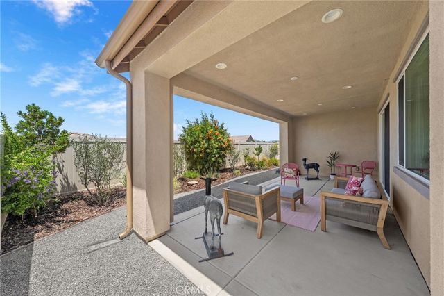 32042 Hyacinth Way, Temecula, CA 92591