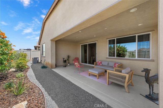 32042 Hyacinth Way, Temecula, CA 92591