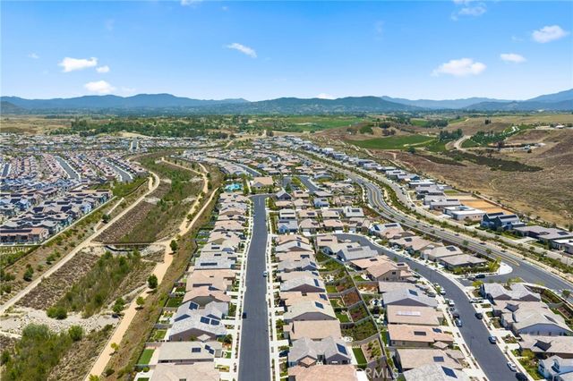 32042 Hyacinth Way, Temecula, CA 92591