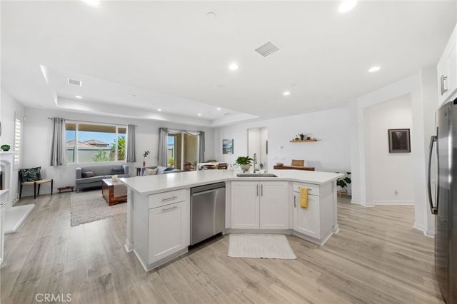 32042 Hyacinth Way, Temecula, CA 92591