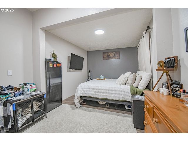 138 Se SHAFFORD St, Estacada, OR 97023