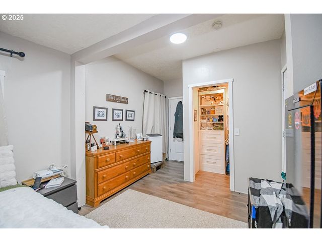 138 Se SHAFFORD St, Estacada, OR 97023