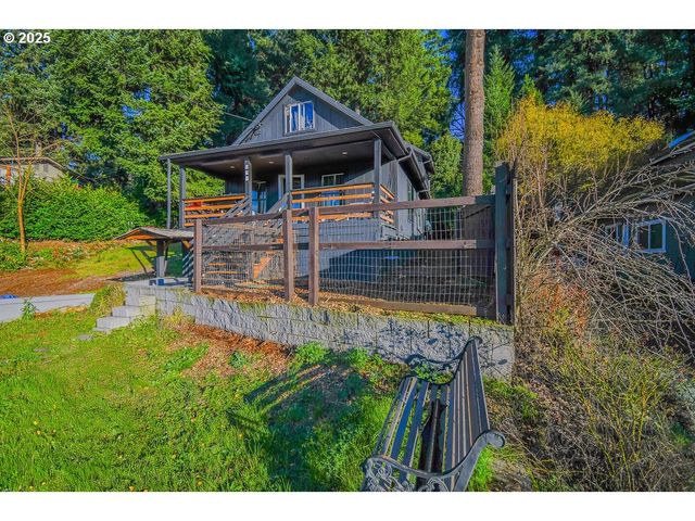 138 Se SHAFFORD St, Estacada, OR 97023
