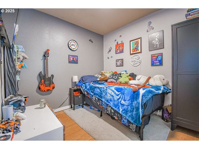 138 Se SHAFFORD St, Estacada, OR 97023