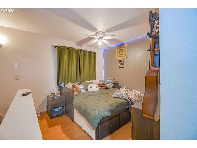 138 Se SHAFFORD St, Estacada, OR 97023