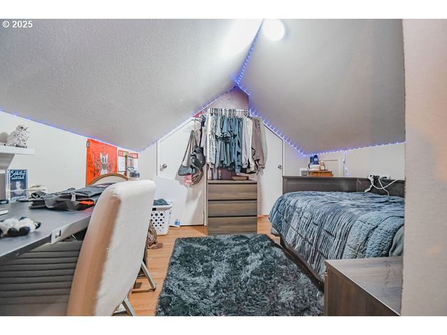 138 Se SHAFFORD St, Estacada, OR 97023